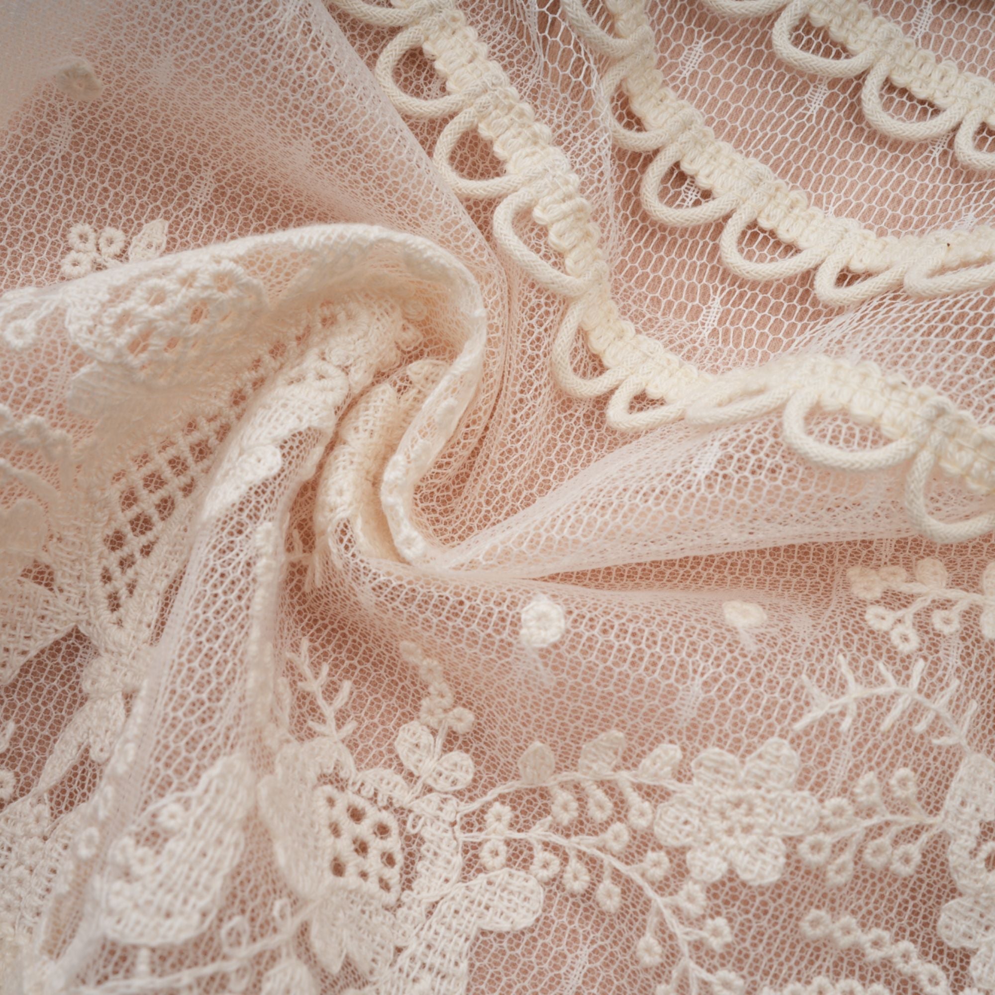 R&S Embroidered Midi Lace Dress